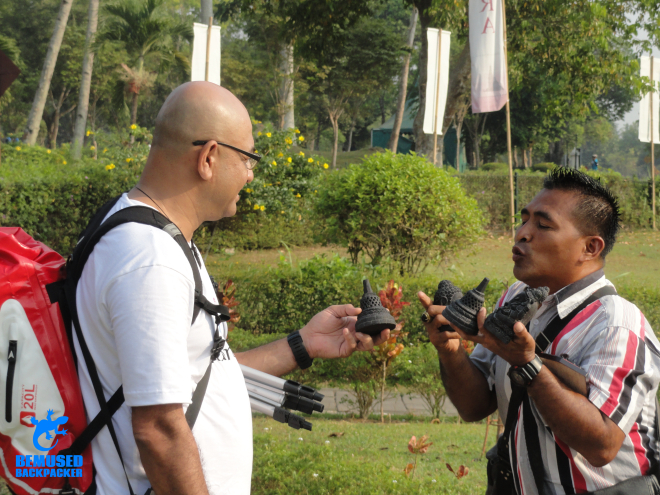 haggling touts gap year