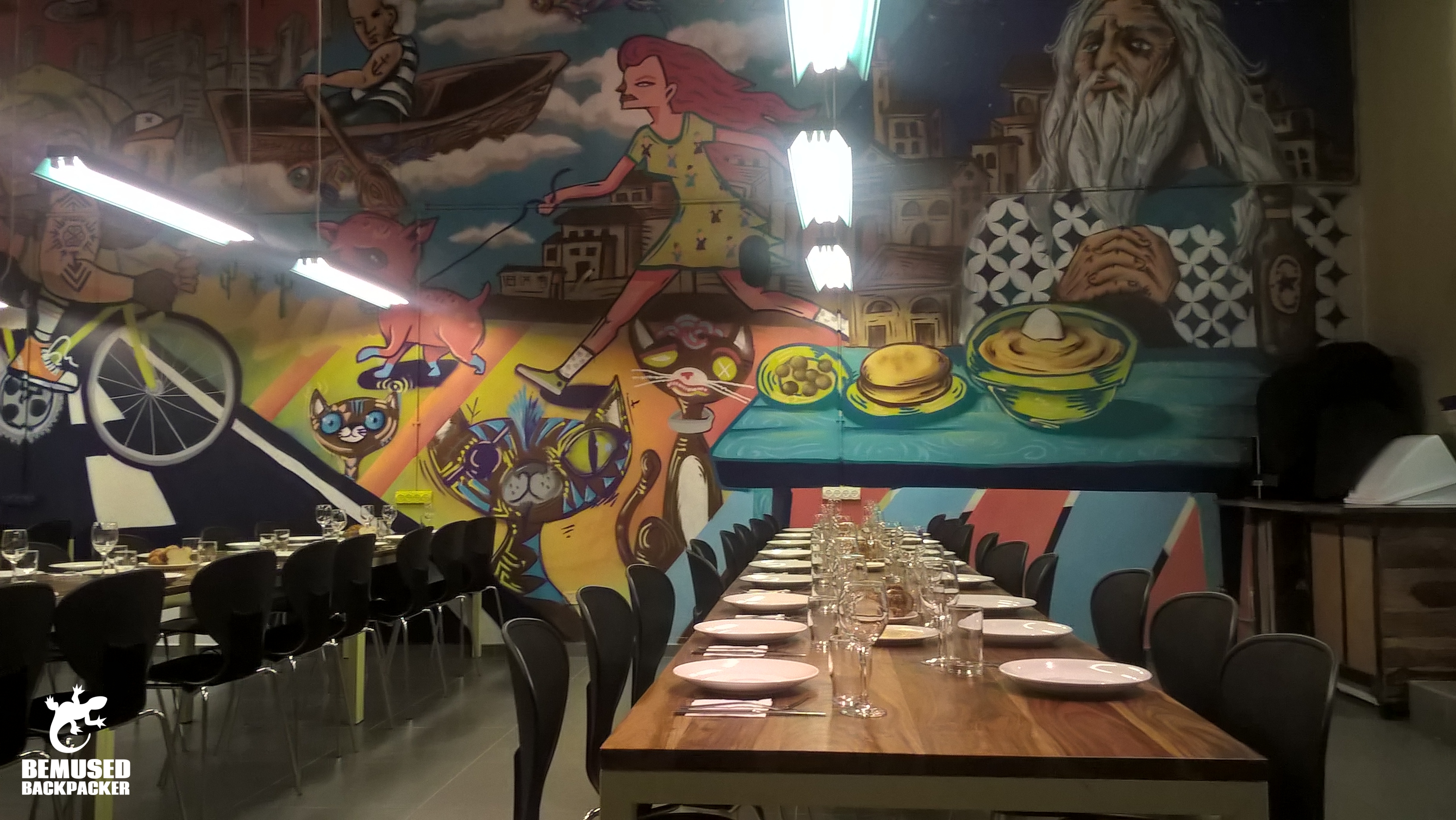 abraham-hostel-tel-aviv-israel-dinner